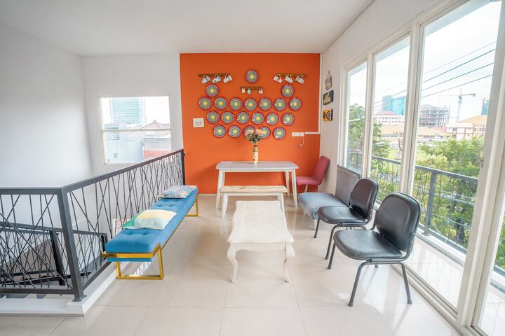Room 55 of 82