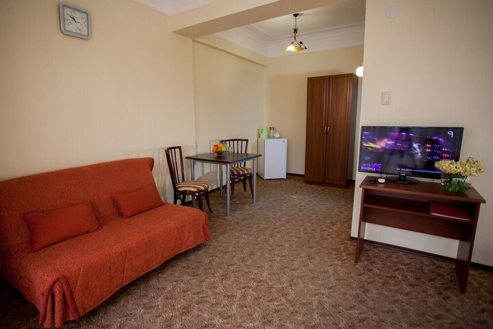 Room 14 of 69