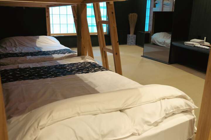 Room 75 of 146