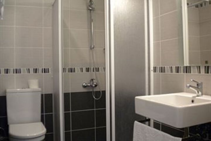 Room 3 of 30