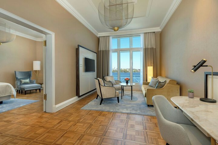 Room 50 of 154