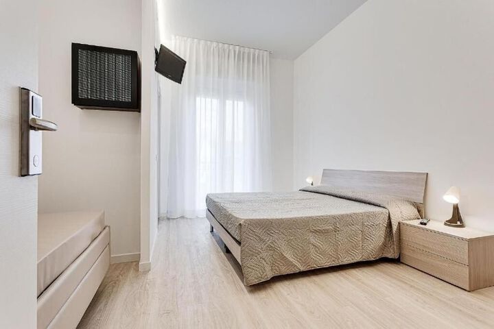 Room 20 of 31