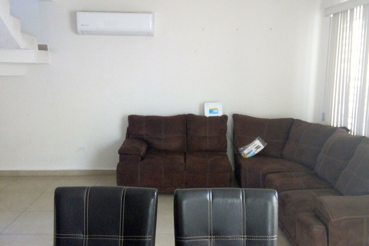 Room 6 of 8