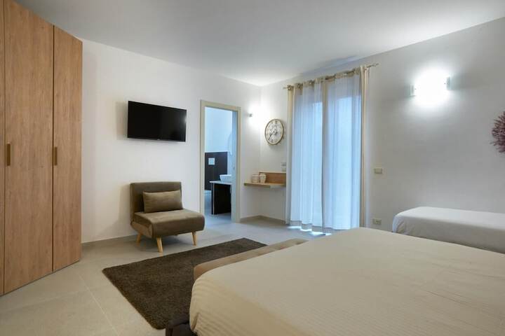 Room 9 of 29
