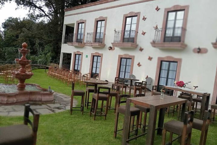Hotel 74 of 76