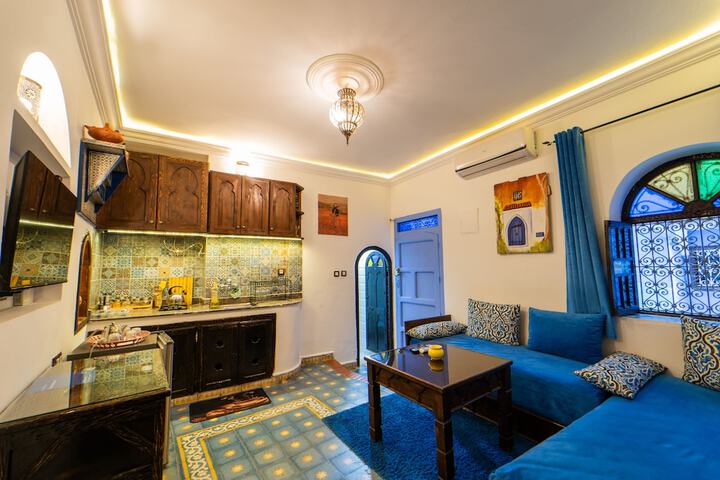 Room 15 of 24