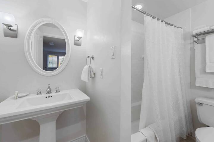 Room 123 of 192