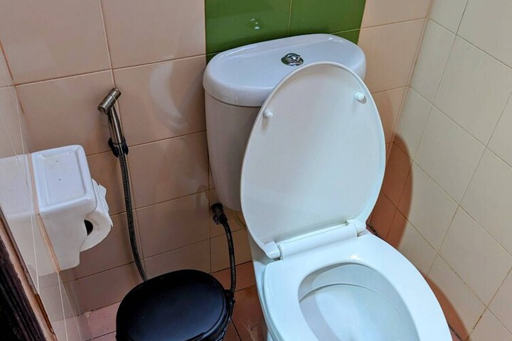 Room 53 of 73