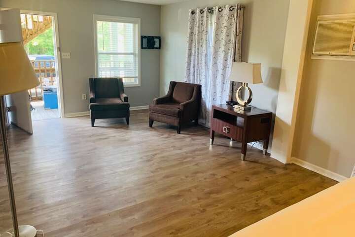 Room 9 of 14
