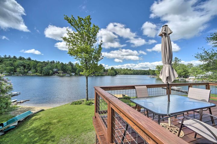 Picturesque Cottage With Sunroom on Ashmere Lake!