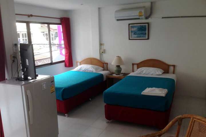 Room 11 of 31