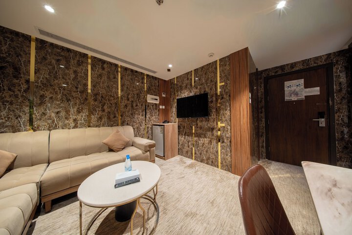 Room 31 of 53