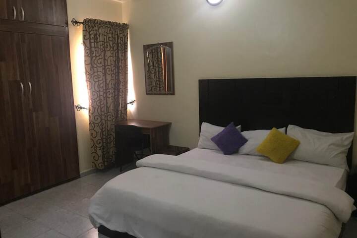 Room 14 of 30