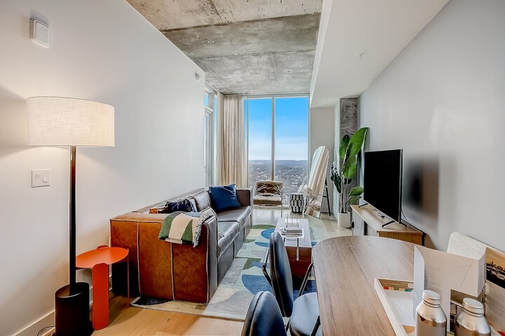 Room 553 of 860