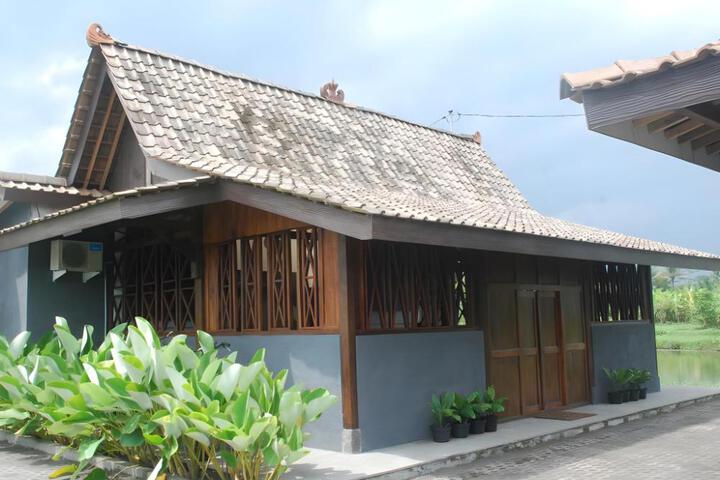 Puri Menoreh Hotel and Restaurant Borobudur