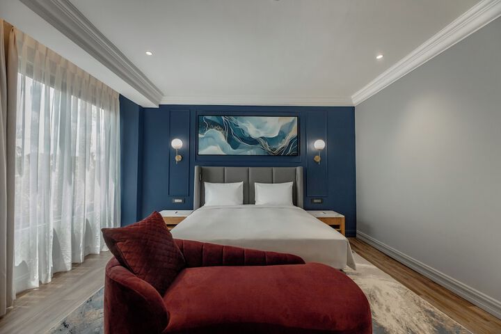 Room 42 of 227