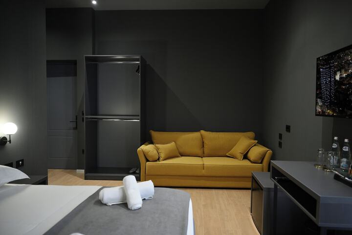 Room 15 of 41