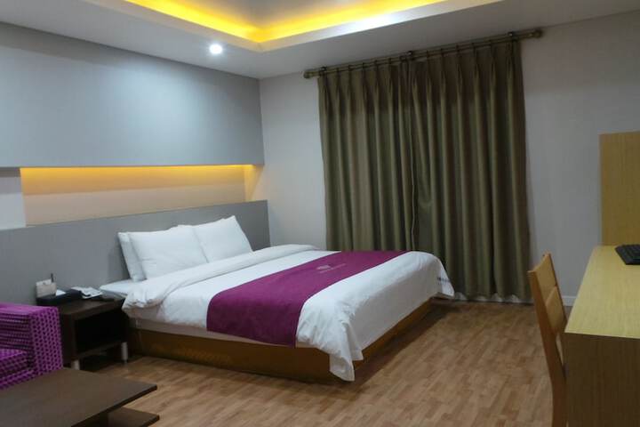 Room 13 of 54
