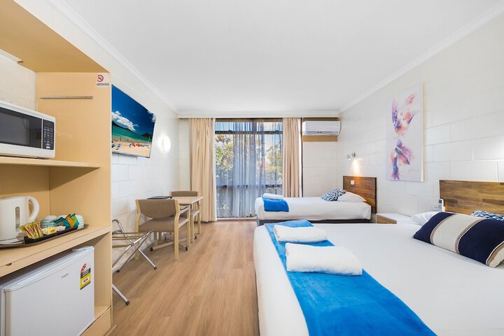 Room 40 of 76