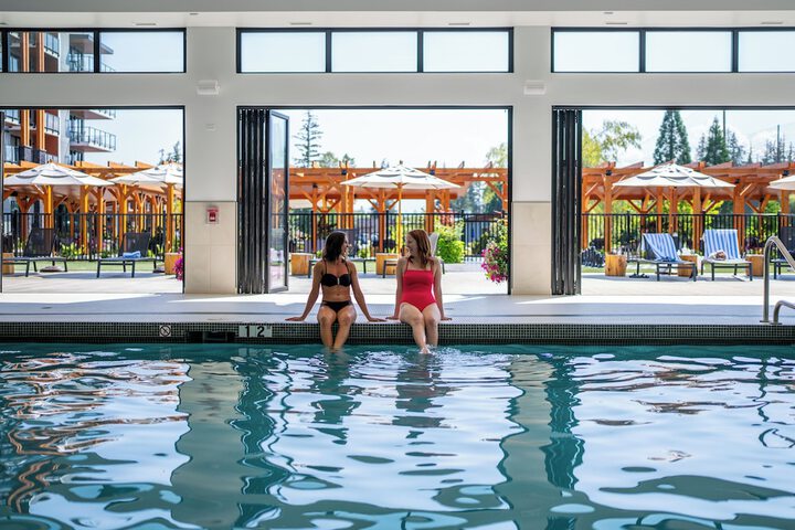 Pool 20 of 36