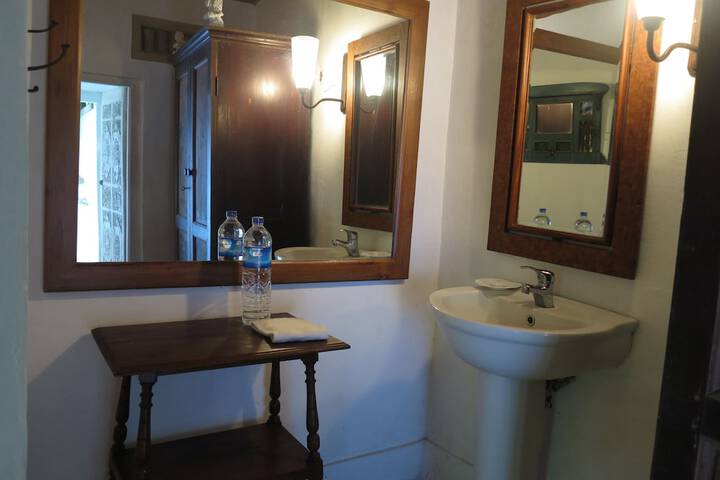 Room 45 of 65