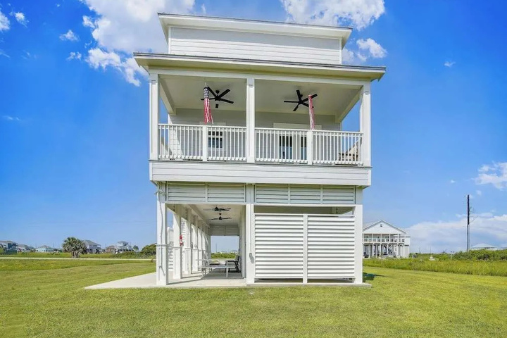 Captains Quarters