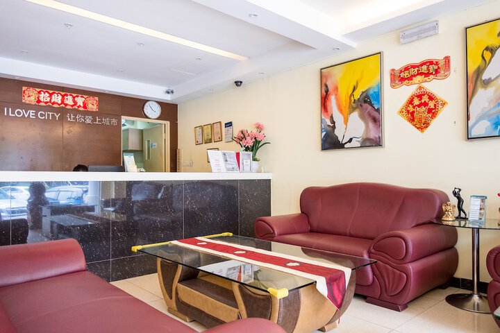 Guest Lobby