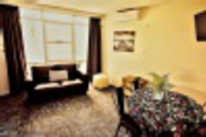 Room 195 of 228