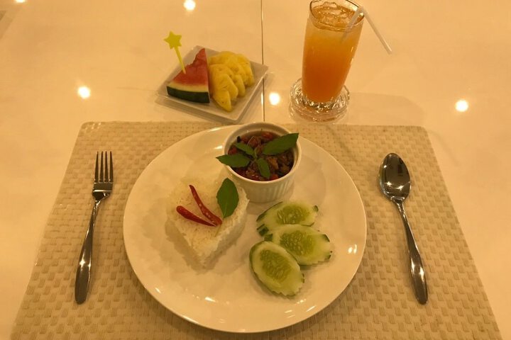 Dining 76 of 105