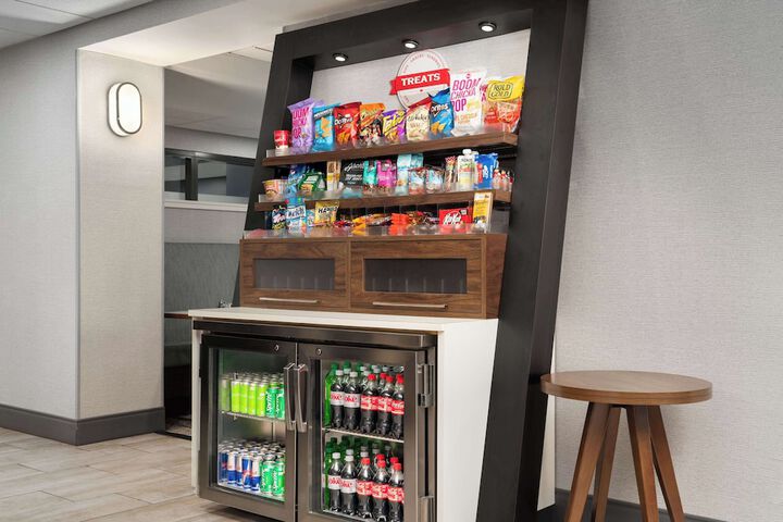 Snack bar