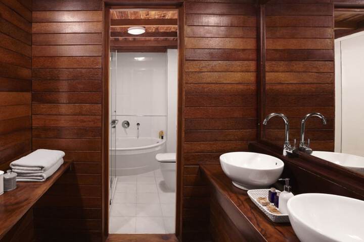 Clean Restrooms