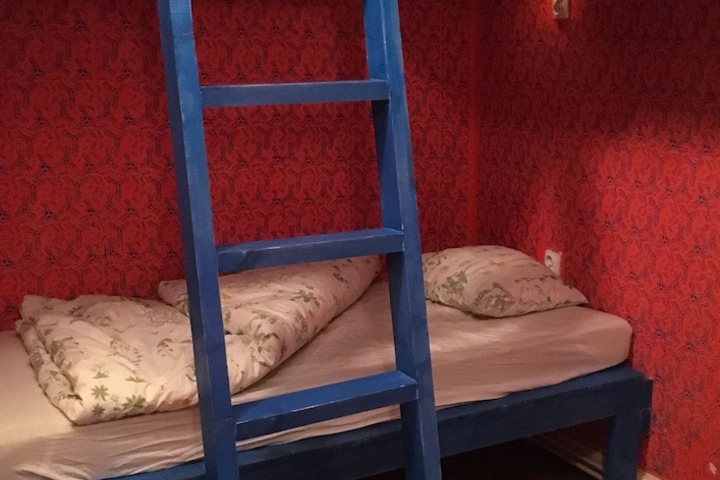 Room 6 of 78