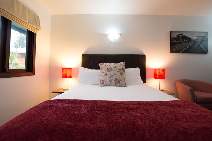 Room 4 of 40