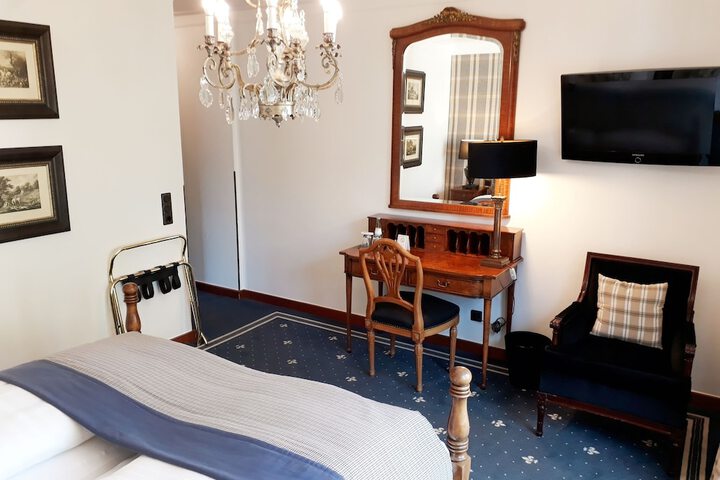 Room 22 of 57