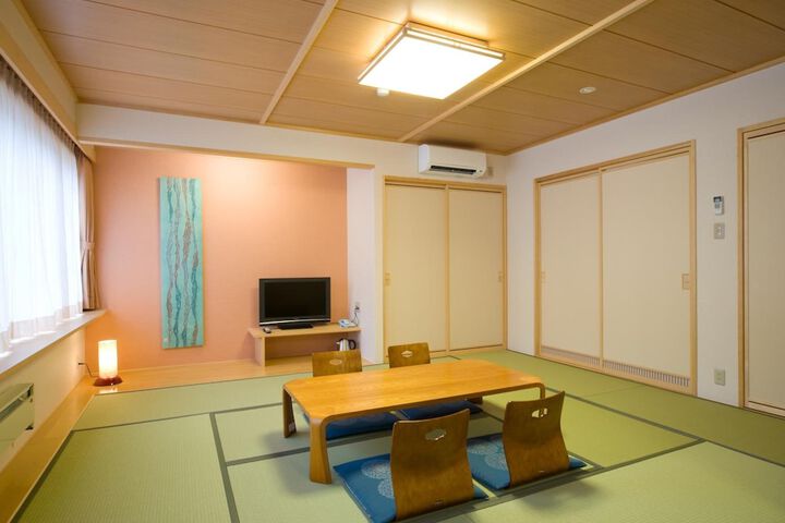 Room 14 of 52