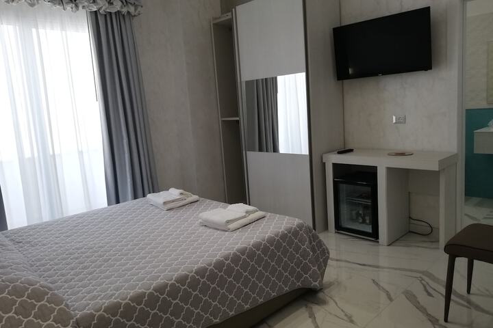 Room 40 of 89