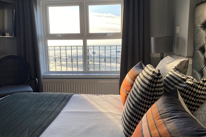 Room 12 of 61