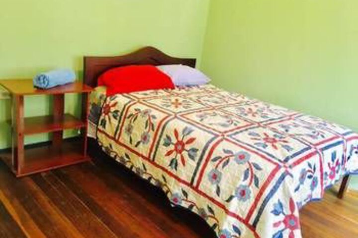 Room 11 of 21