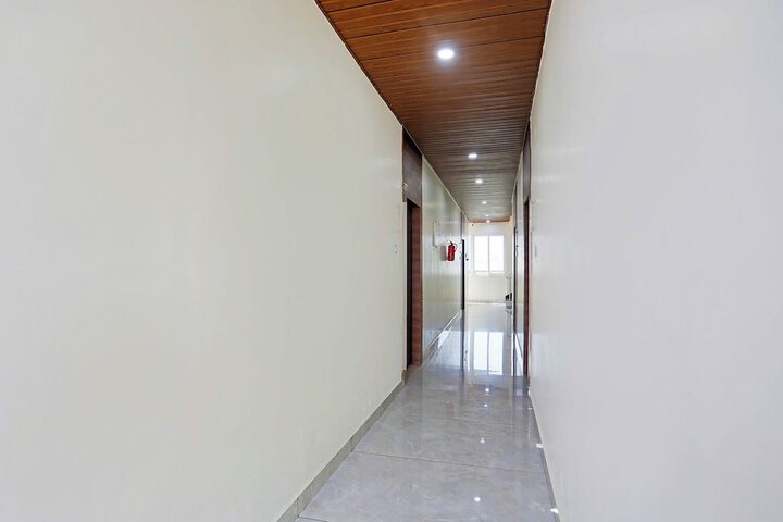 Hotel Interior 2 of 31