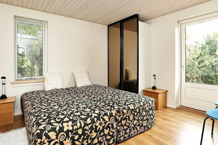 Room 3 of 13
