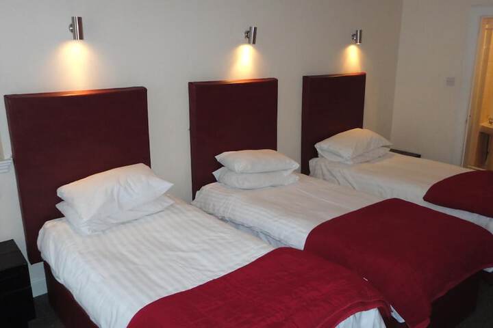 Room 15 of 30