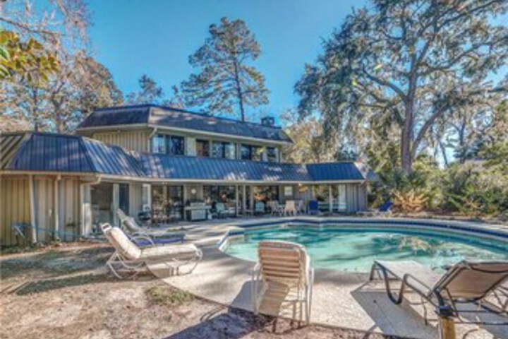 Pool 18 of 29