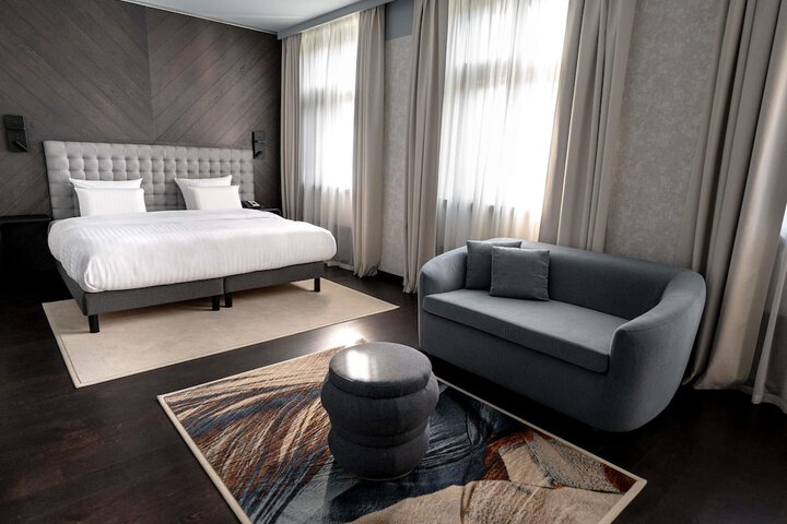 Room 58 of 253