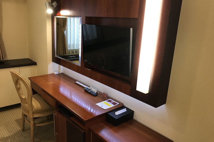 Room 10 of 75