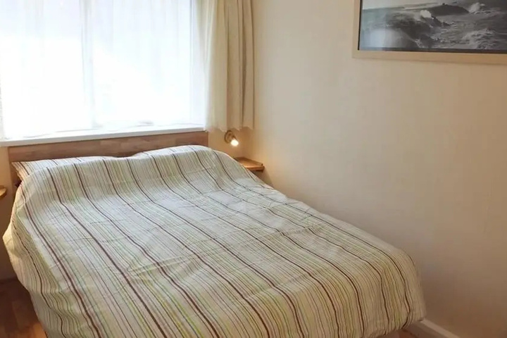 Room 2 of 13
