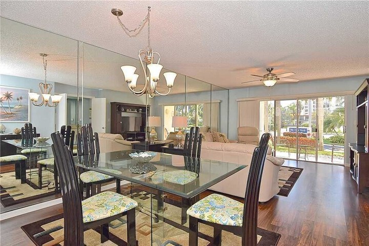 Vista Verde East Condo 8 162 in St. Petersburg, FL