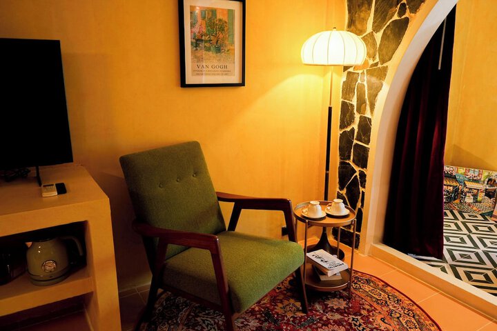 Room 30 of 175
