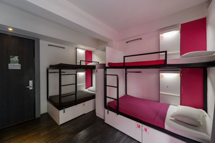 Room 18 of 61