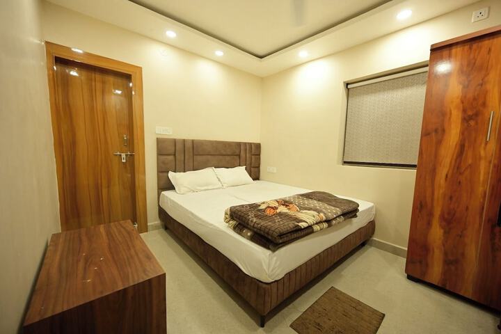Room 54 of 90