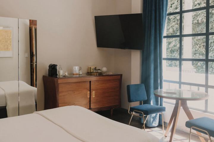 Room 18 of 40